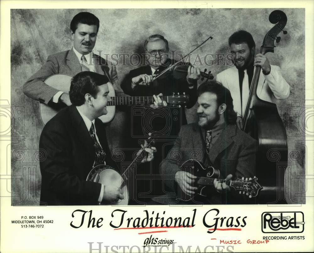 1995 Press Photo Music Group &quot;The Traditional Grass&quot; - hcp09959- Historic Images