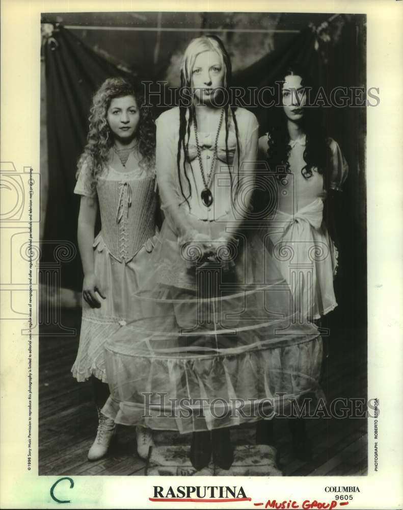 1997 Press Photo Members of the music group &quot;Rasputina&quot; - hcp10122- Historic Images