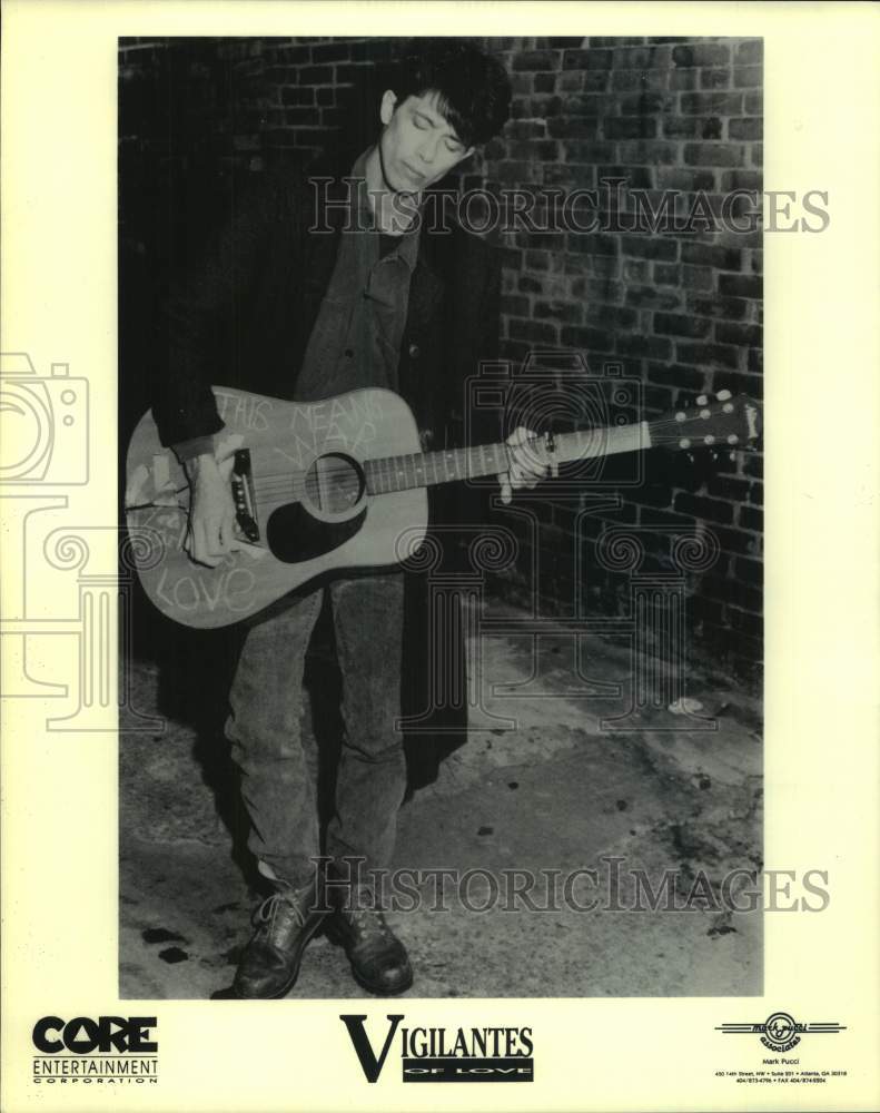 1991 Press Photo Musical group &quot;Vigilantes of Love&quot; member with guitar- Historic Images