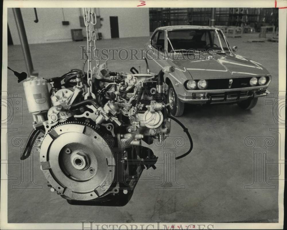1971 Press Photo Mazda Coupe and Wankel Engine - hcp10734