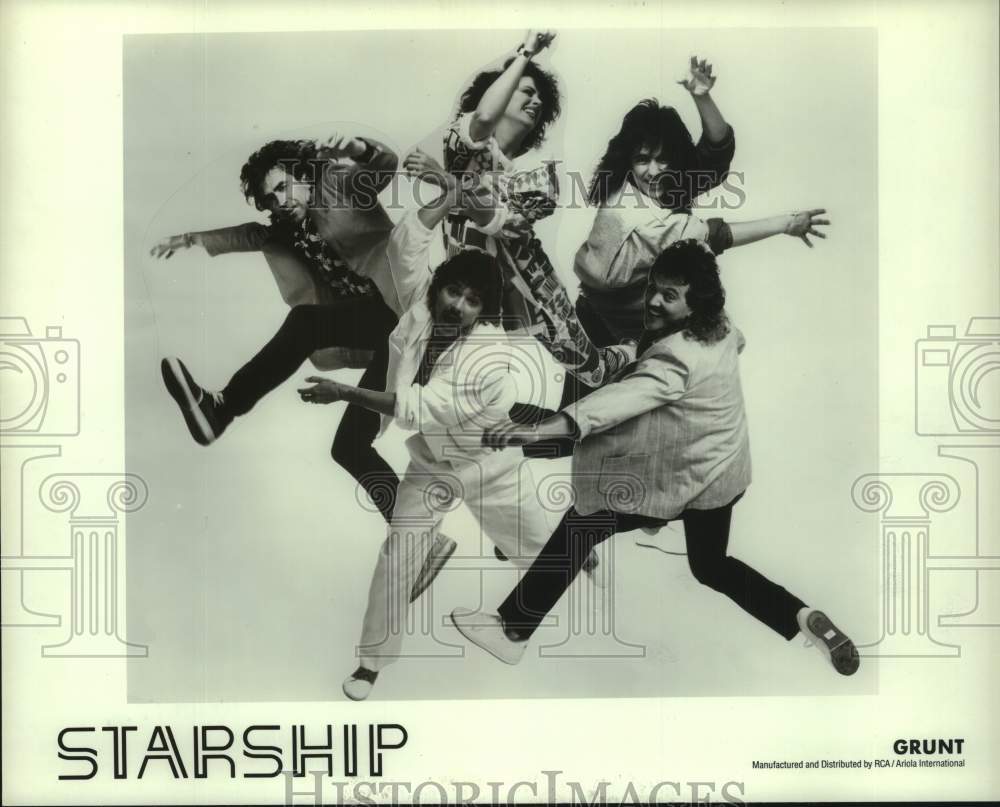 1985 Press Photo Starship band members - action shot - hcp10745- Historic Images