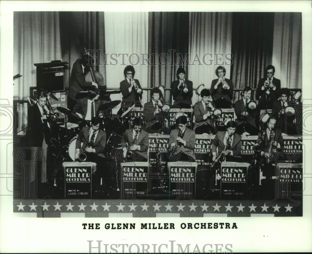 1989 Press Photo Music group The Glenn Miller Orchestra. - hcp10825- Historic Images