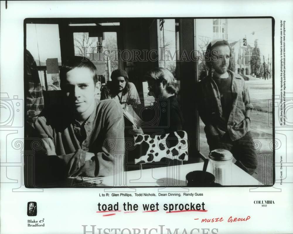 1995 Press Photo Members of the music group Toad The Wet Sprocket - hcp11036- Historic Images