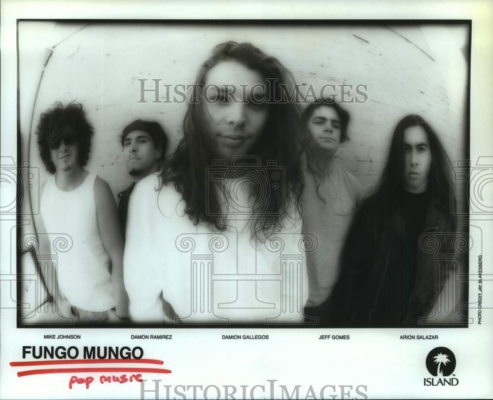 1992 Press Photo Members of the pop music group &quot;Fungo Mungo&quot; - hcp11058- Historic Images