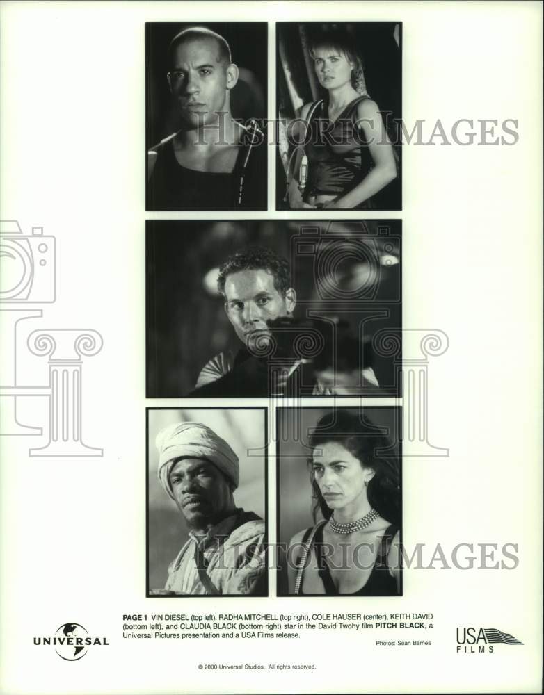 2000 Press Photo Actors in Scenes from Film Pitch Black - hcp11578- Historic Images