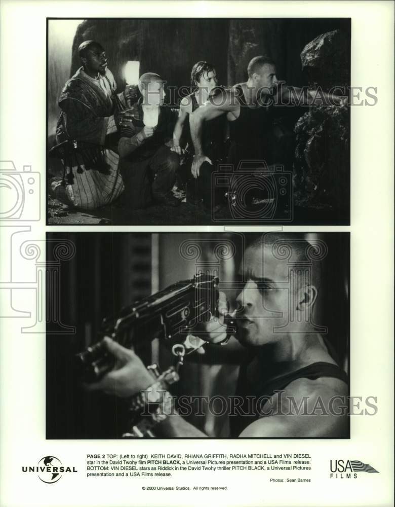 2000 Press Photo Actors in Two Scenes from Film Pitch Black - hcp11579- Historic Images