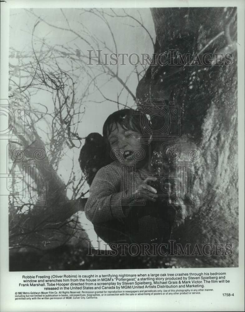 1982 Press Photo Scene from &quot;Poltergeist&quot; with Oliver Robins as Robbie Freeling- Historic Images