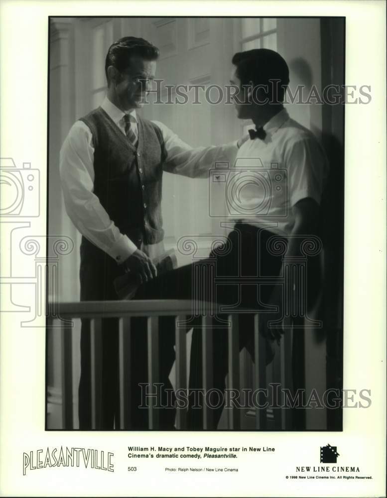 1998 Press Photo William H. Macy, Tobey Maguire in &quot;Pleasantville&quot; Movie- Historic Images