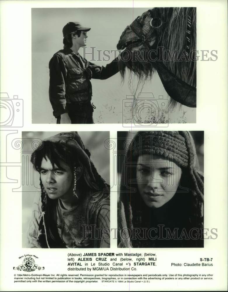 1994 Press Photo Scenes from &quot;Stargate&quot; Movie - hcp12051- Historic Images