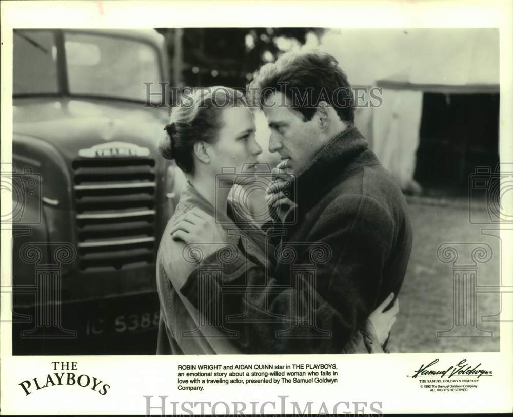 1992 Press Photo Robin Wright and Aidan Quinn star in &quot;The Playboys&quot; - hcp12165- Historic Images