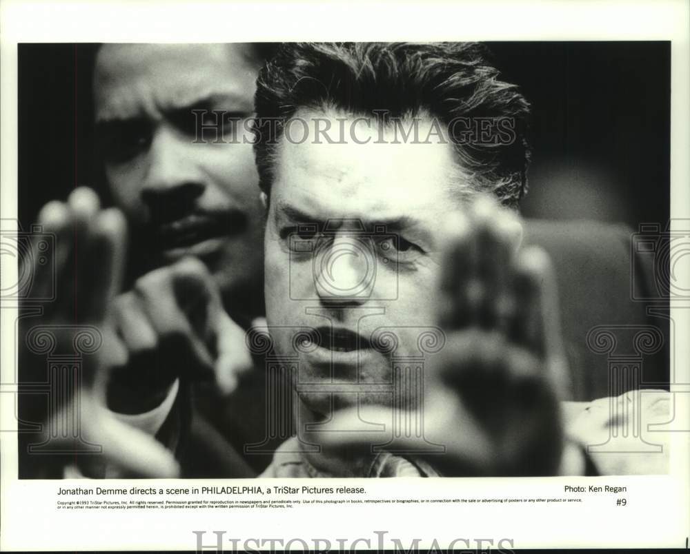 1993 Press Photo Jonathan Demme Directs TriStar Pictures&#39; &quot;Philadelphia&quot; Scene- Historic Images