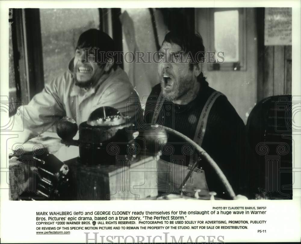 2000 Press Photo &quot;The Perfect Storm&quot; Movie Scene - hcp12699- Historic Images