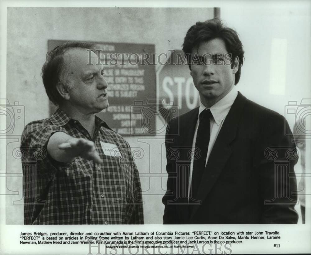 1985 Press Photo James Bridges Directing John Travolta on Set &quot;Perfect&quot; Movie- Historic Images