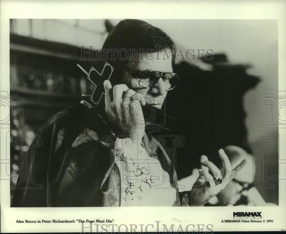 1991 Press Photo Alex Rocco in Peter Richardson's "The Pope Must Die"- Historic Images