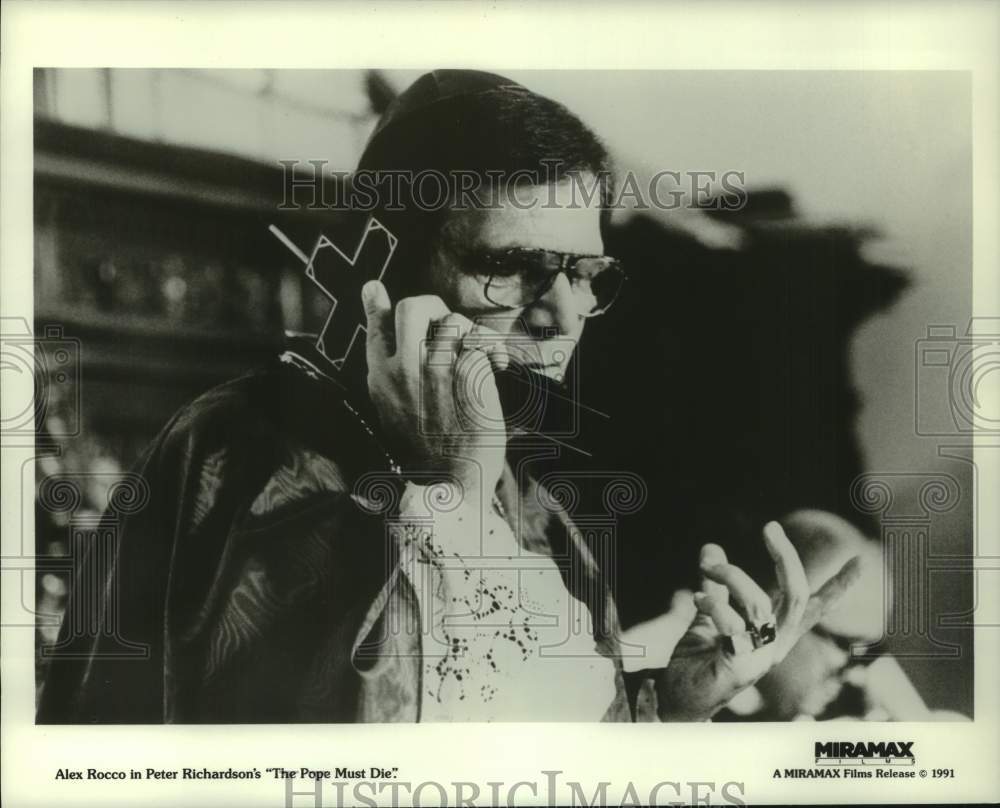 1991 Press Photo Alex Rocco in Peter Richardson&#39;s &quot;The Pope Must Die&quot;- Historic Images