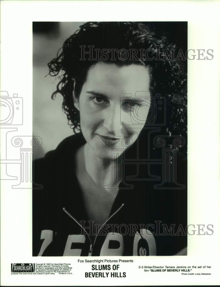 1998 Press Photo Writer/Director Tamara Jenkins on Set "Slums of Beverly Hills"- Historic Images