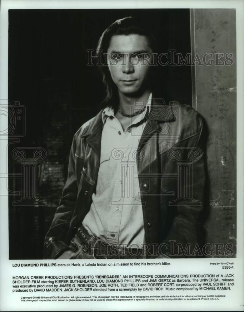 1989 Press Photo "Renegades" Movie Scene Starring Lou Diamond Phillips- Historic Images