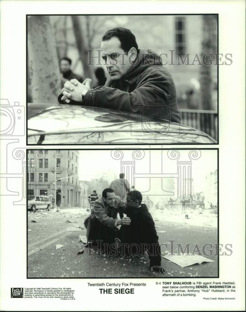 1998 Press Photo Tony Shalhoub and Denzel Washington in Scenes from &quot;The Siege&quot;- Historic Images