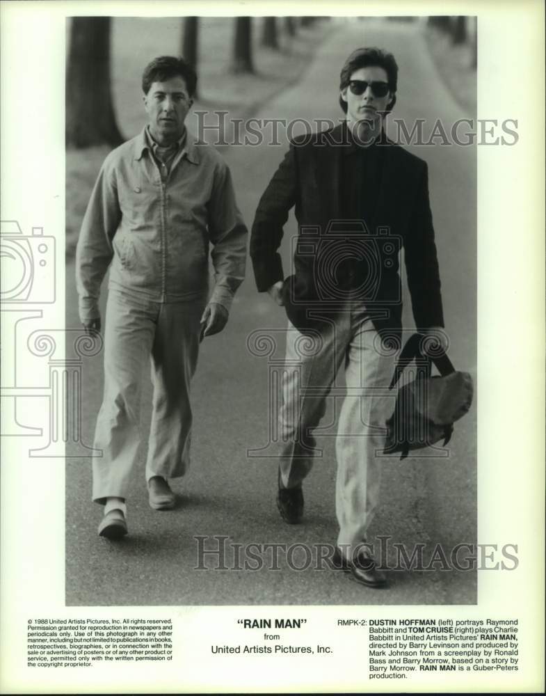 1988 Press Photo Dustin Hoffman &amp; Tom Cruise play brothers in &quot;Rain Man&quot;- Historic Images