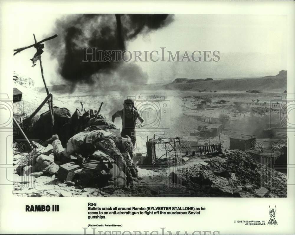 1988 Press Photo Rambo (Sylvester Stallone) - scene from "Rambo III" - hcp14156