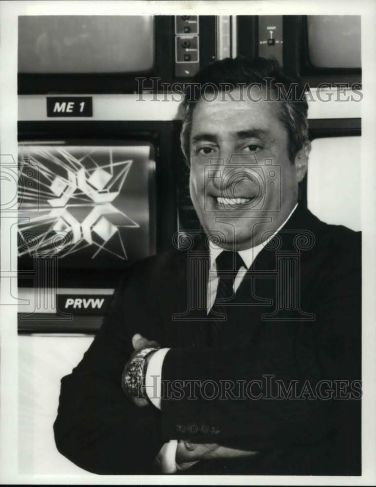 1984 Press Photo ABC&#39;s Julius Barnathan in Charge of Olympics&#39; Logistics- Historic Images