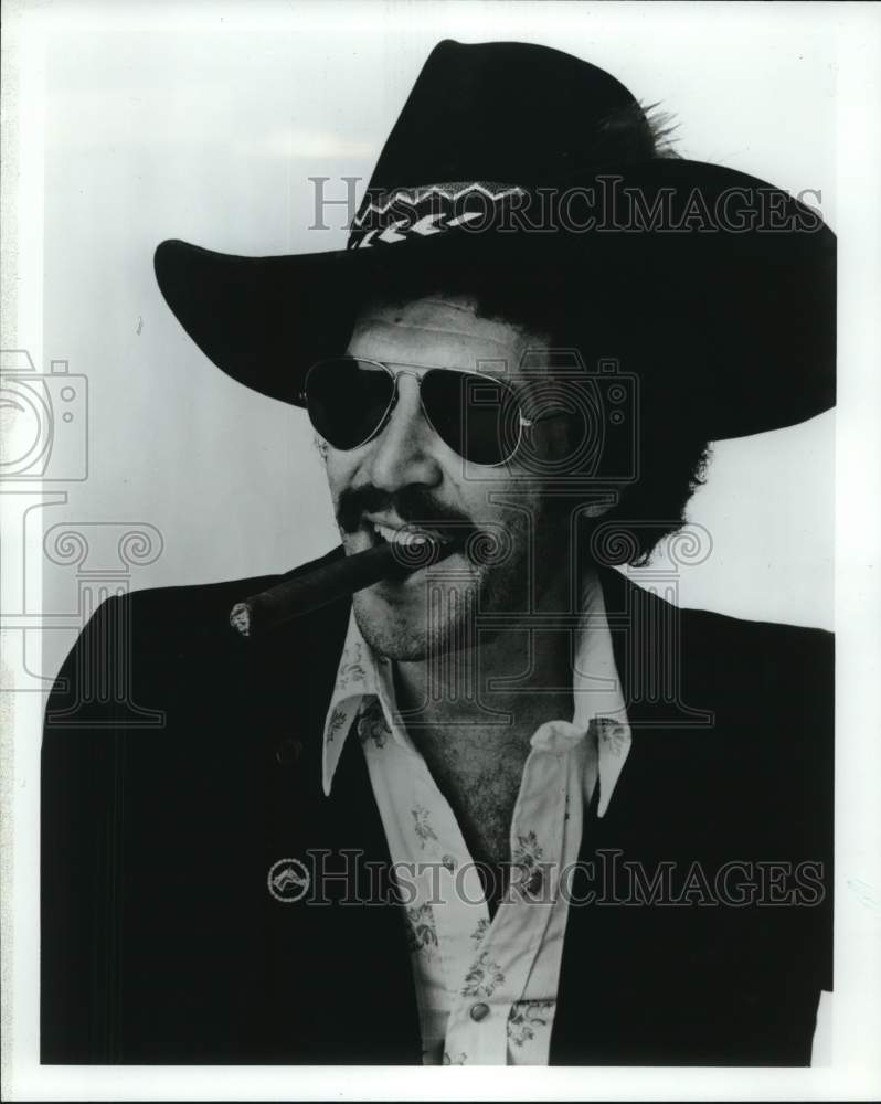 1992 Press Photo Author, Musician, Humorist Kinky Friedman of Texas - hcp41908- Historic Images