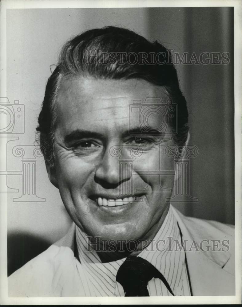 1974 Press Photo Actor John Forsythe smiles into the camera - hcp41943- Historic Images