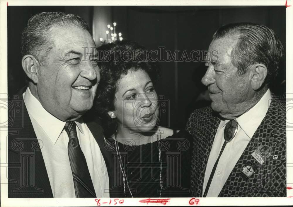 1984 Press Photo Dr. Arturo Bendana, Daughter Olguita Seville with Bob Herrin- Historic Images