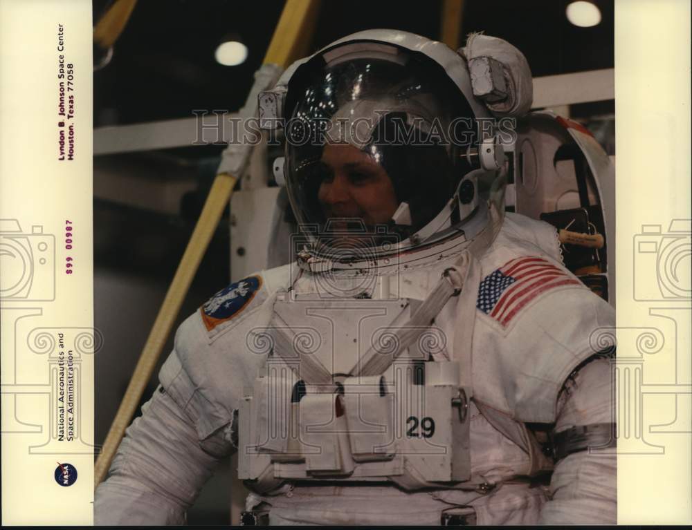 1999 Press Photo Astronaut Tamara E. Jernigan, mission specialist, NASA.