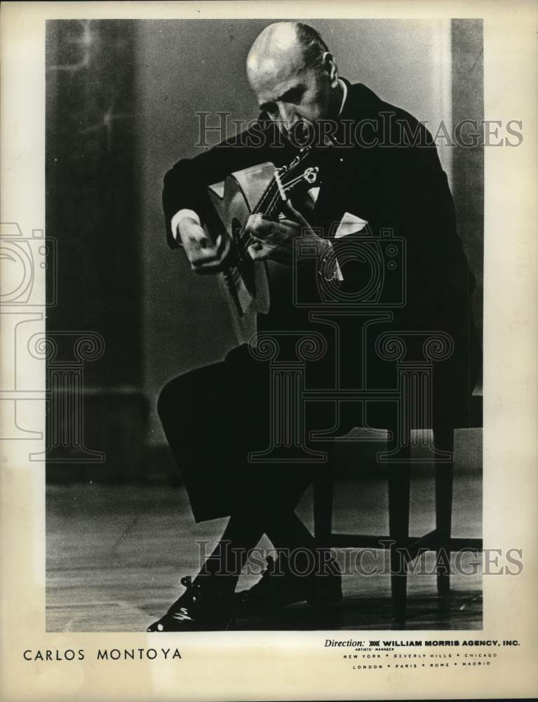 1964 Press Photo Flamenco Guitarist Carlos Montoya - hcp71249- Historic Images