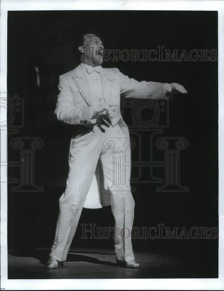 1986 Press Photo Tap Dancer Harold Nicholas in &quot;The Tap Dance Kid&quot; - hcp72180- Historic Images