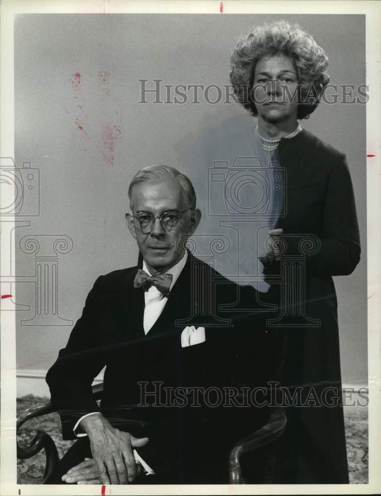 1979 Press Photo Actor Harry Morgan &amp; Co-Star - hcp73205- Historic Images