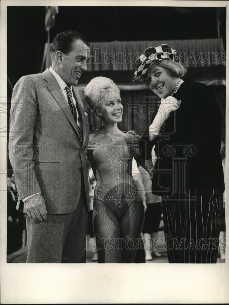 1964 Press Photo Scene with Ed Sullivan and guests from "The Ed Sullivan Show."
