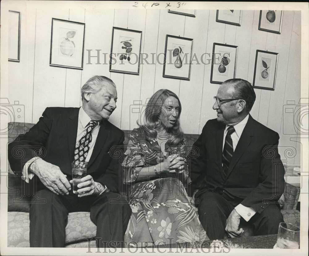 1971 Press Photo Hans Schmidt-Isserstedt, Mrs. Richard Louis &amp; Max Levine- Historic Images