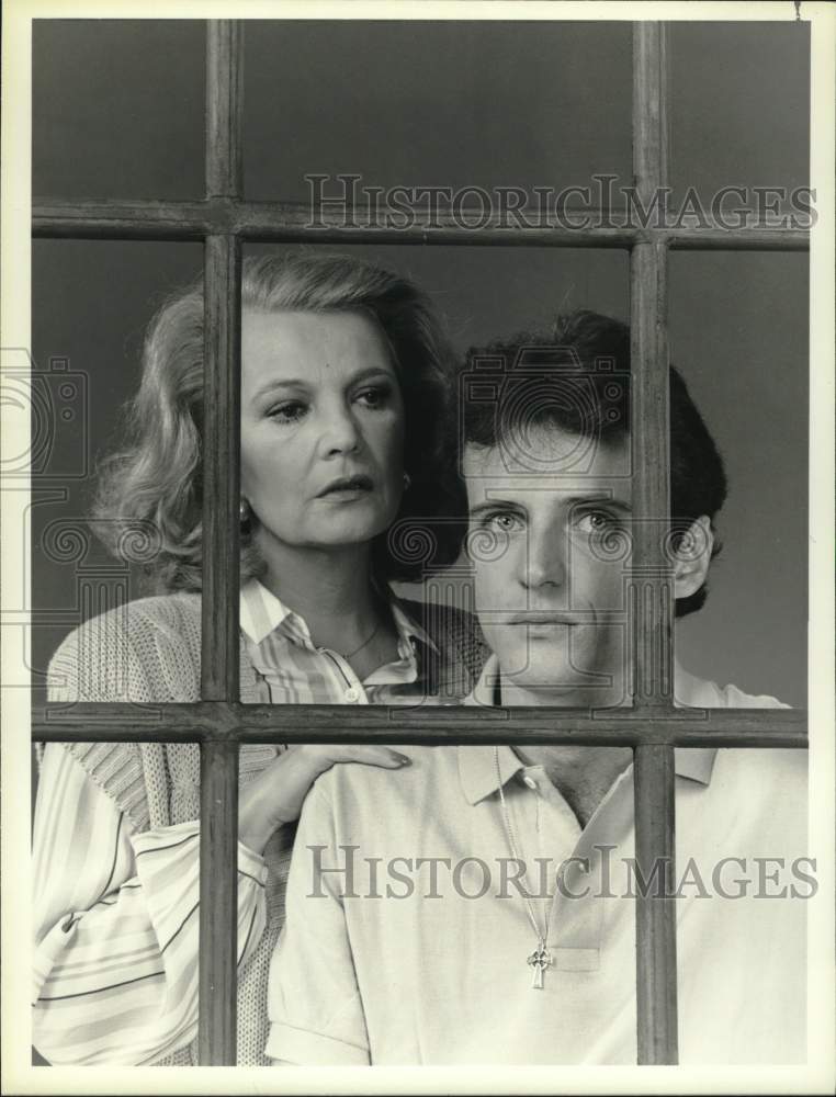 1986 Press Photo Actress Gena Rowlands &amp; Aidan Quinn in &quot;An Early Frost&quot; Movie- Historic Images