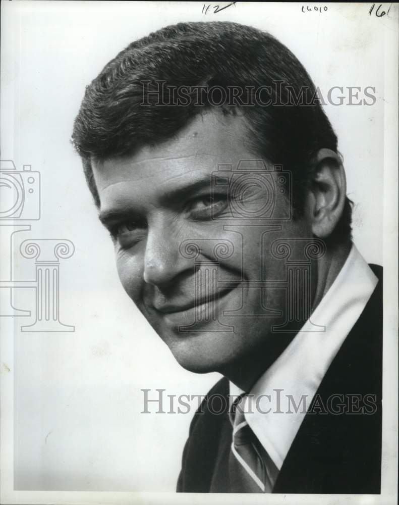 1969 Press Photo Actor Robert Reed in "The Brady Bunch" ABC Series - hcp88281- Historic Images