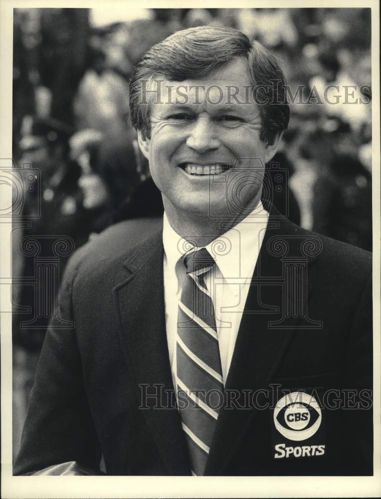 1984 Press Photo CBS Sports&#39; NFL Analyst Dick Vermeil- Historic Images