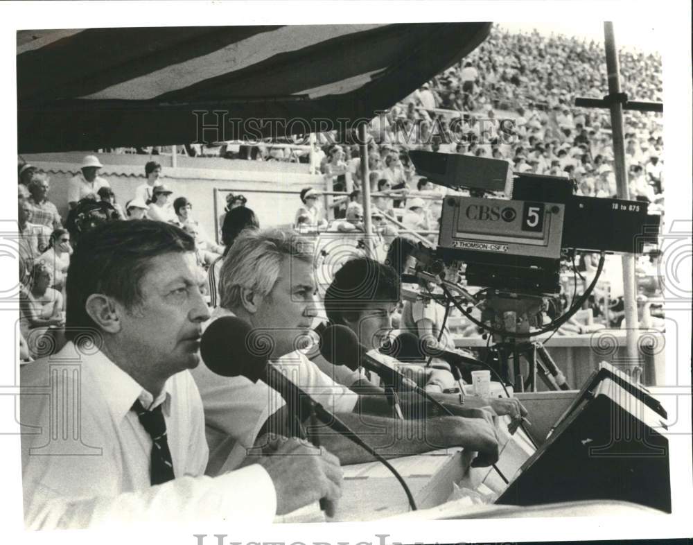 1982 Press Photo Tony Trabert, Pat Summerall, Virginia Wade of CBS Sports- Historic Images