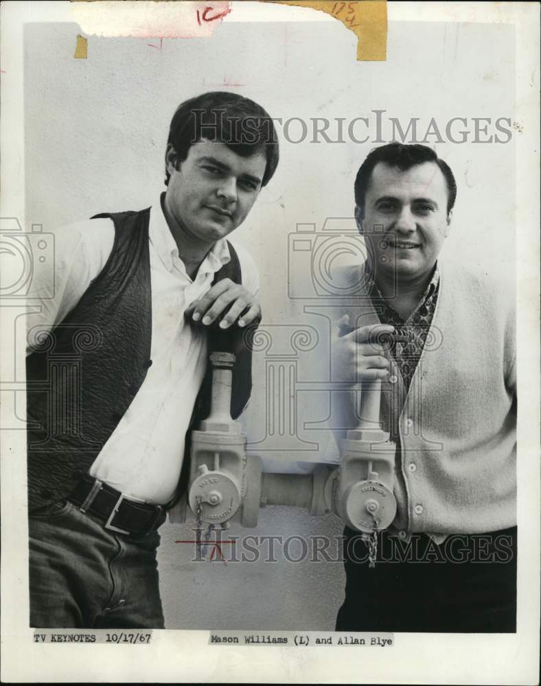 1967 Press Photo Mason Williams &amp; Allan Blye - hcp98269