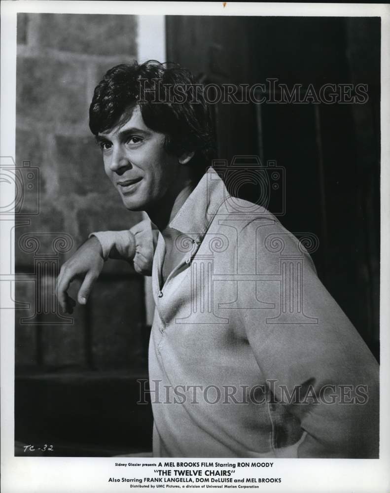 Press Photo Actor in &quot;The Twelve Chairs&quot; Movie - hcq04869- Historic Images