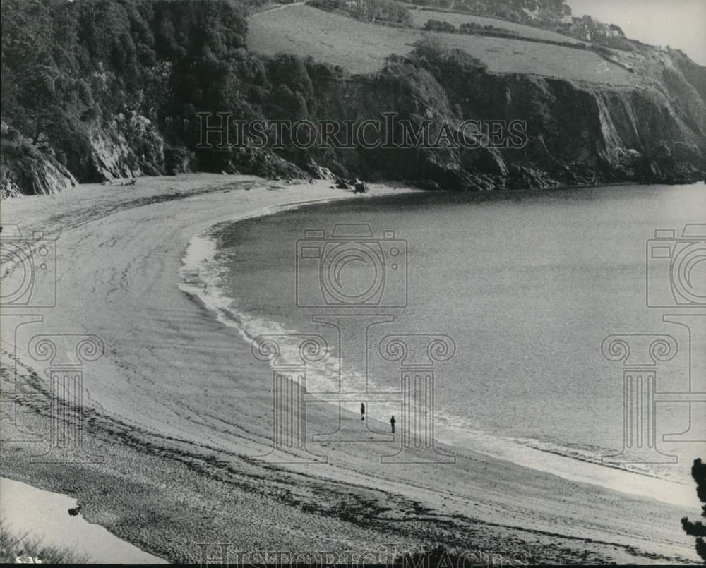 Press Photo &quot;The Sailor Who Fell from Grace with the Sea&quot; Movie Scene- Historic Images