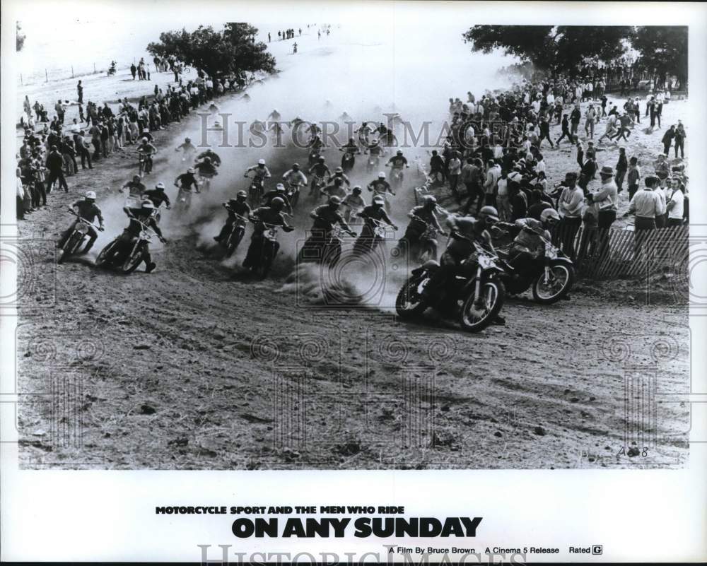 Press Photo Scene from film &quot;On Any Sunday&quot; - hcq09593- Historic Images