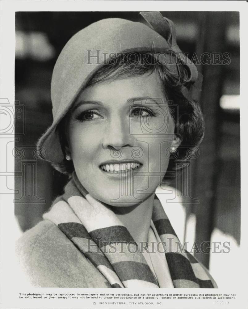 1980 Press Photo Actress Julie Andrews in "Little Miss Marker" Movie Scene- Historic Images