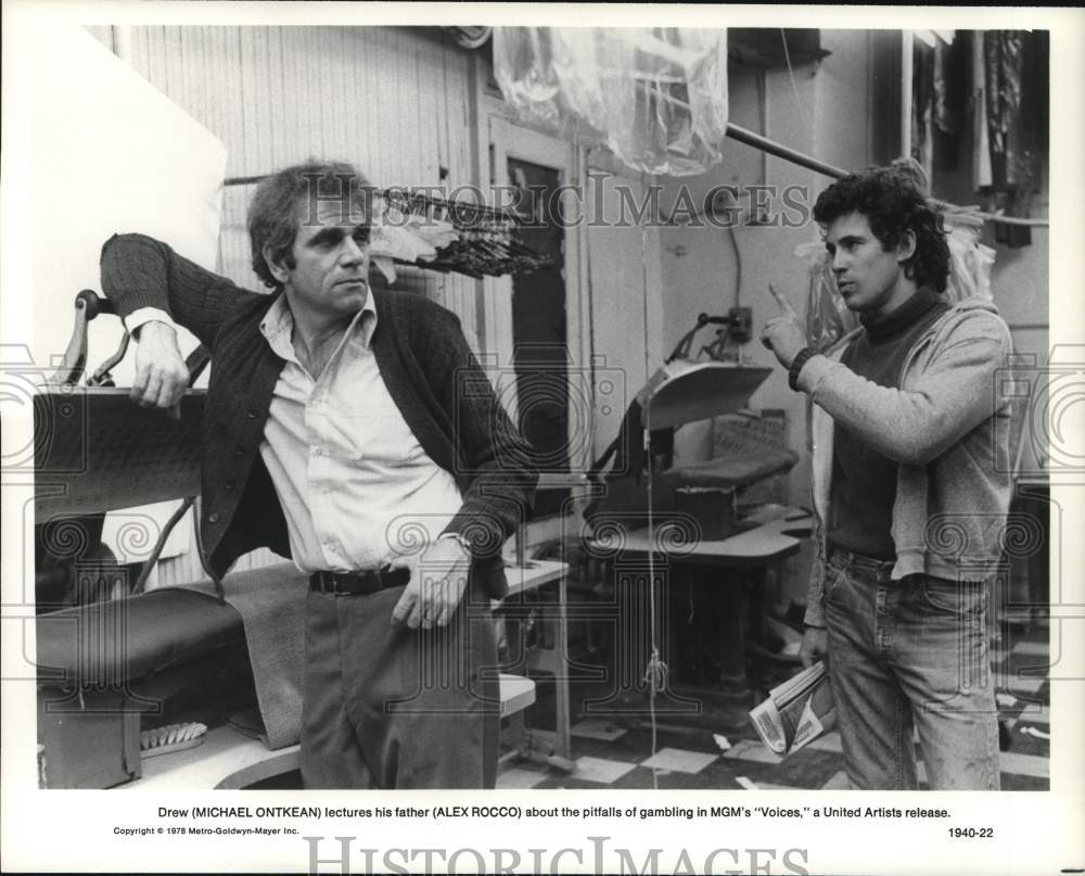 1978 Press Photo Michael Ontkean &amp; Alex Rocco in &quot;Voices&quot; Movie - hcq20345- Historic Images