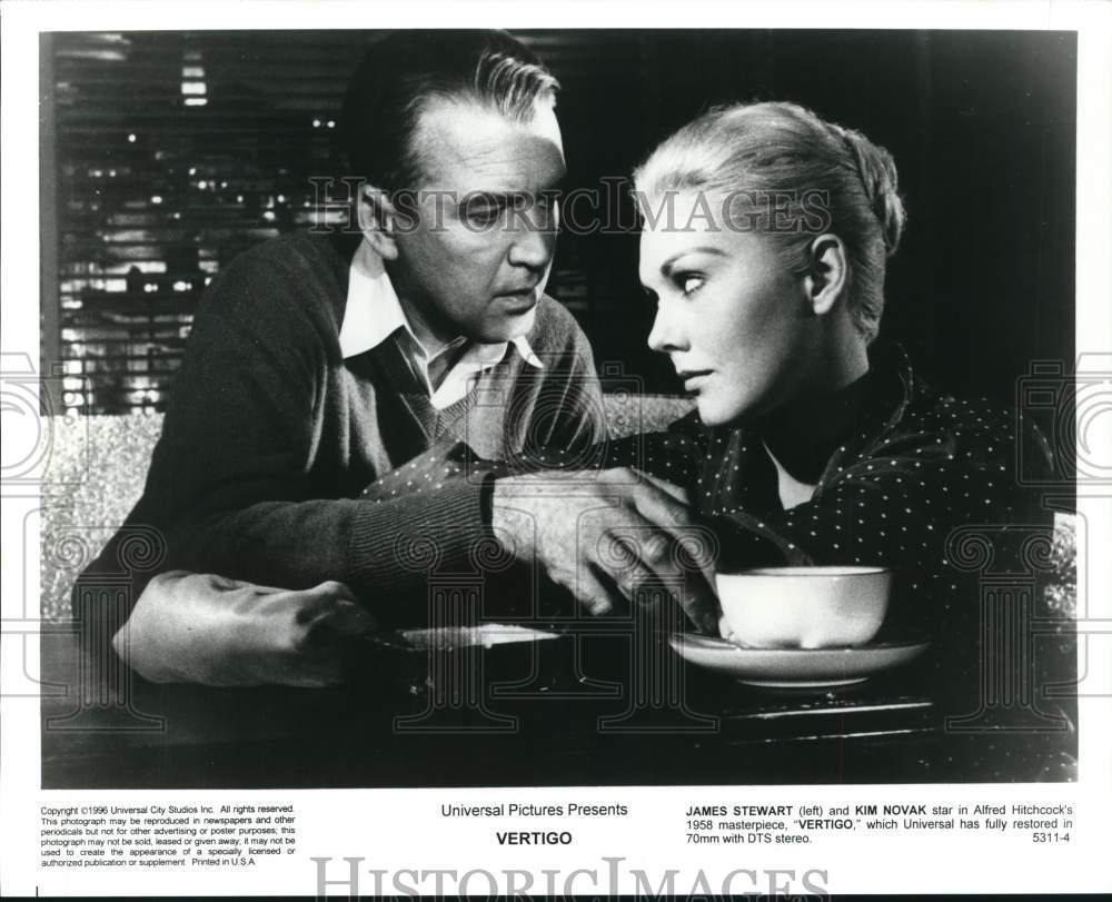 1958 Press Photo Actress Kim Novak &amp; James Stewart in &quot;Vertigo&quot; Movie- Historic Images