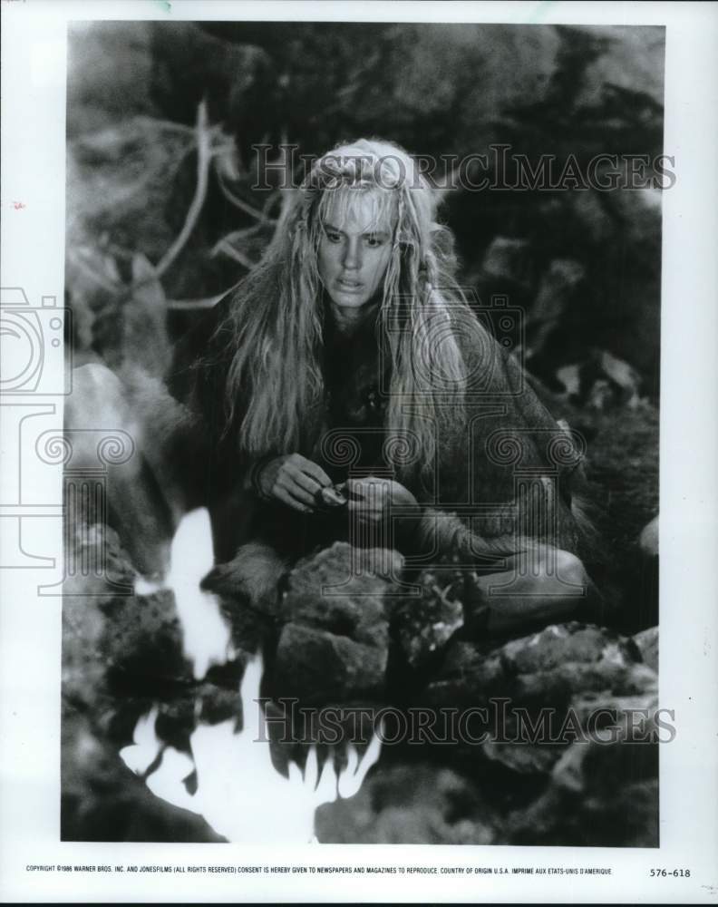 1986 Press Photo Actress Daryl Hannah in &quot;The Clan of the Cave Bear&quot; Movie- Historic Images