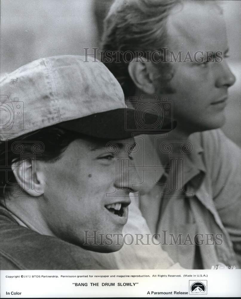 1973 Press Photo Robert DeNiro &amp; Michael Moriarty in &quot;Bang the Drum Slowly&quot;- Historic Images