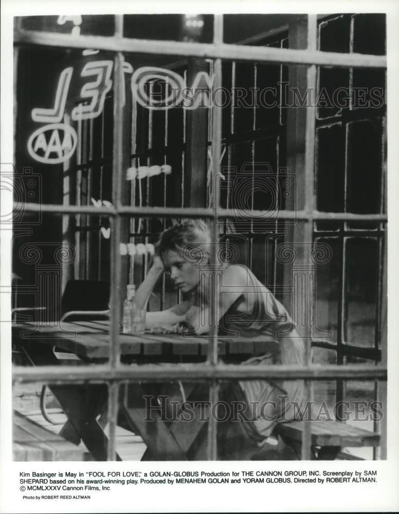 1985 Press Photo Actress Kim Basinger in &quot;Fool for Love&quot; Movie - hcq26326- Historic Images