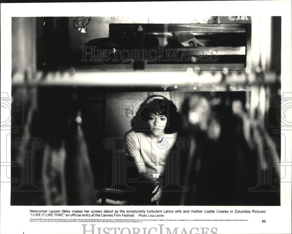 1994 Press Photo Lauren Velez in a scene from "I Like It Like That." - hcq32376- Historic Images
