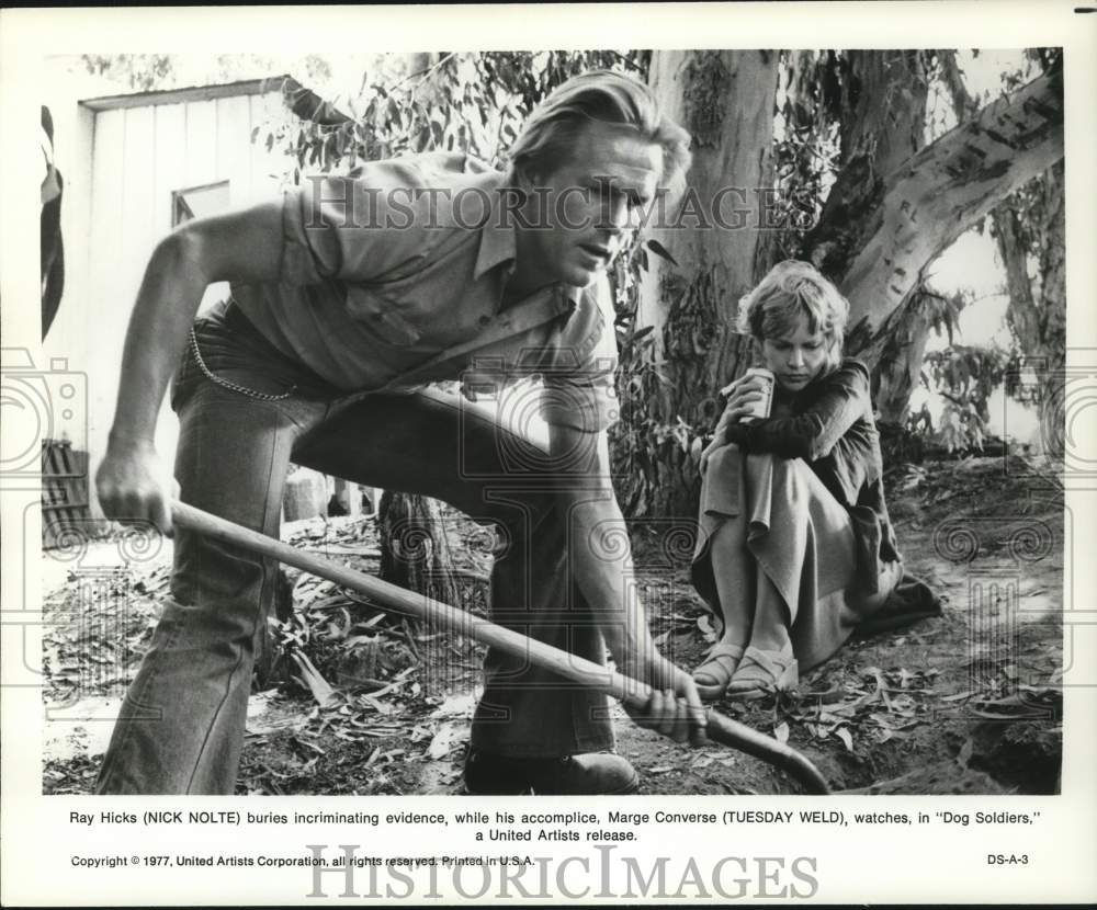 1977 Press Photo Nick Nolte & Tuesday Weld in "Dog Soldiers" Movie - hcq36954
